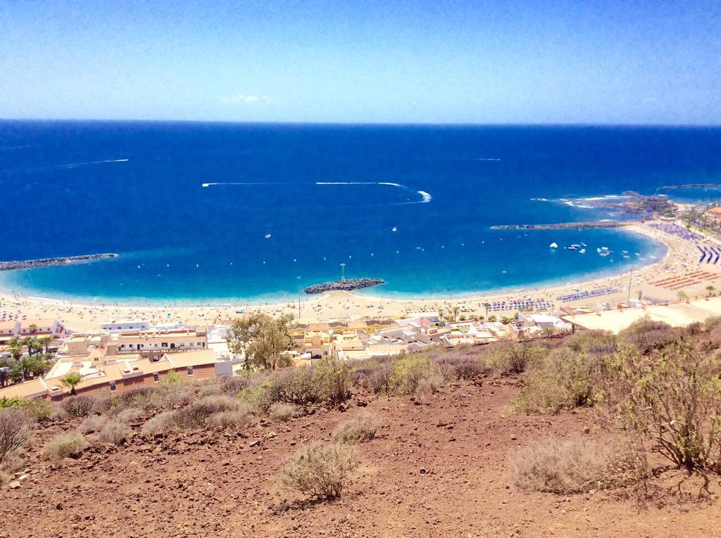 Apartment With Terrace In Playa De Las Americas Luaran gambar