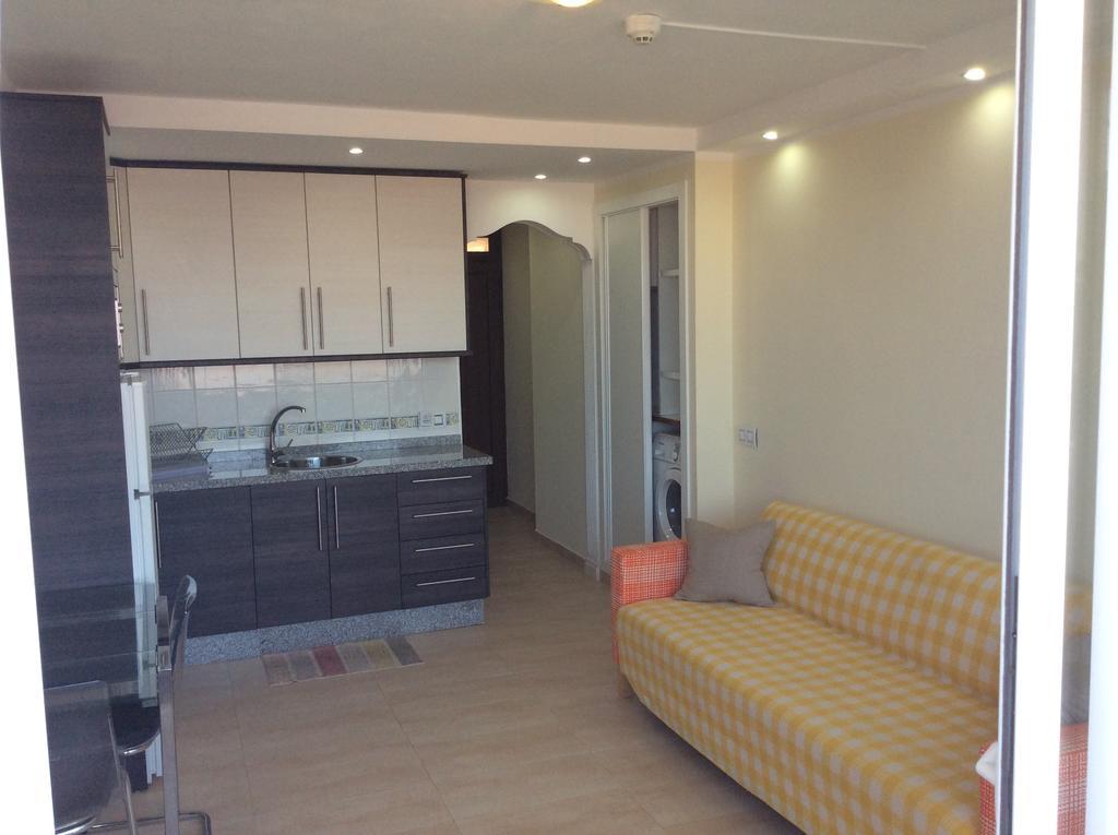 Apartment With Terrace In Playa De Las Americas Luaran gambar