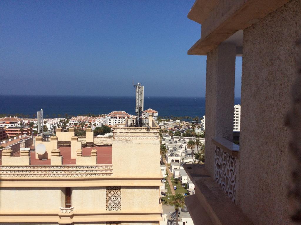 Apartment With Terrace In Playa De Las Americas Luaran gambar