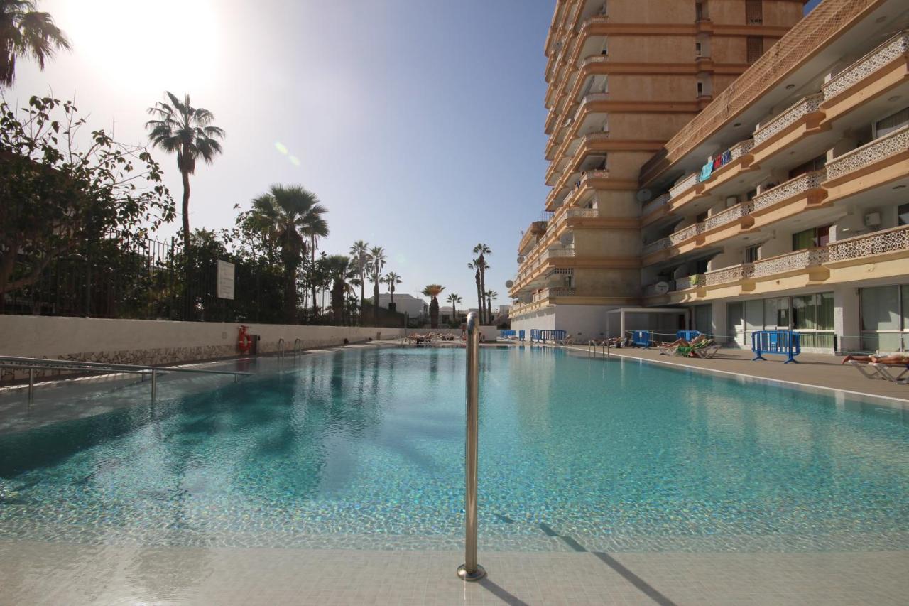 Apartment With Terrace In Playa De Las Americas Luaran gambar